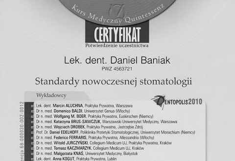 Stomatologia Centrum - CERTYFIKATY I DYPLOMY